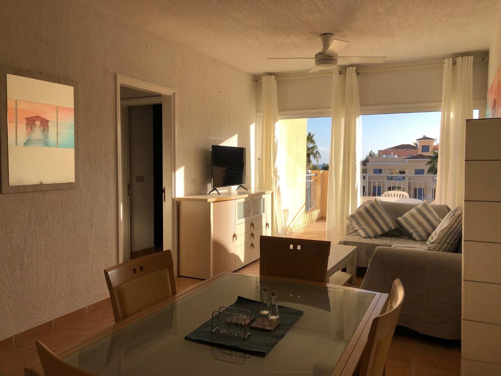 Limnaria Gardens - 1 Bedroom, Sunny Apartment With Stunning Pool Views Paphos Esterno foto