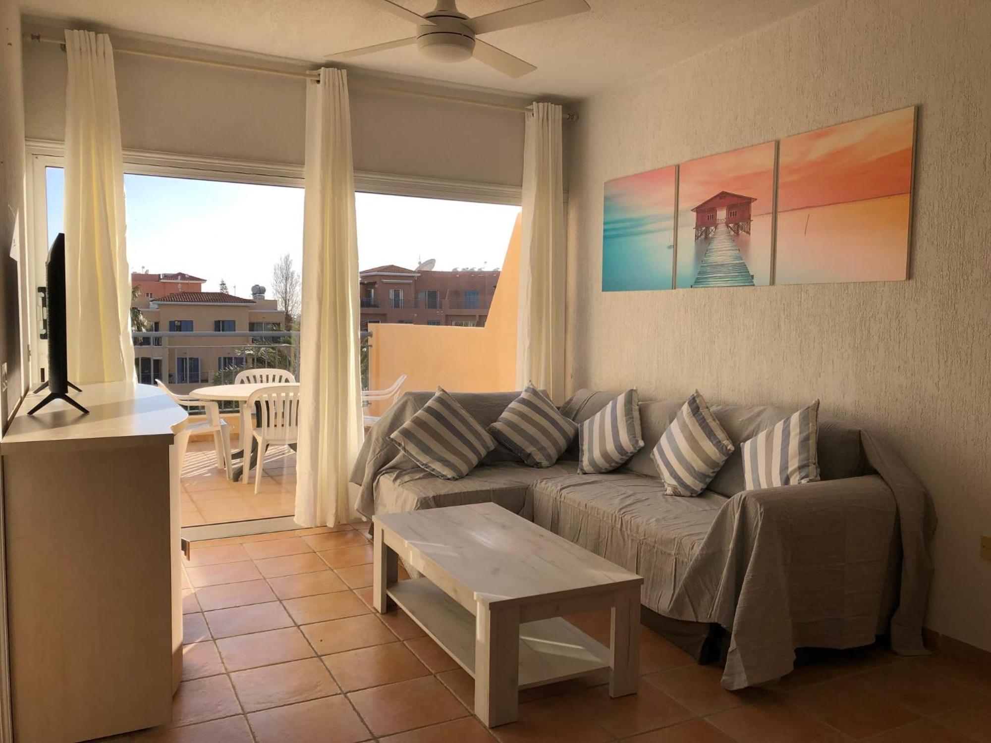 Limnaria Gardens - 1 Bedroom, Sunny Apartment With Stunning Pool Views Paphos Esterno foto